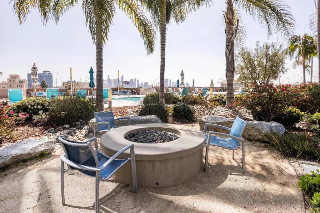 Apartament Lovely Upscale High Rise Private Parking & Pool Los Angeles Zewnętrze zdjęcie