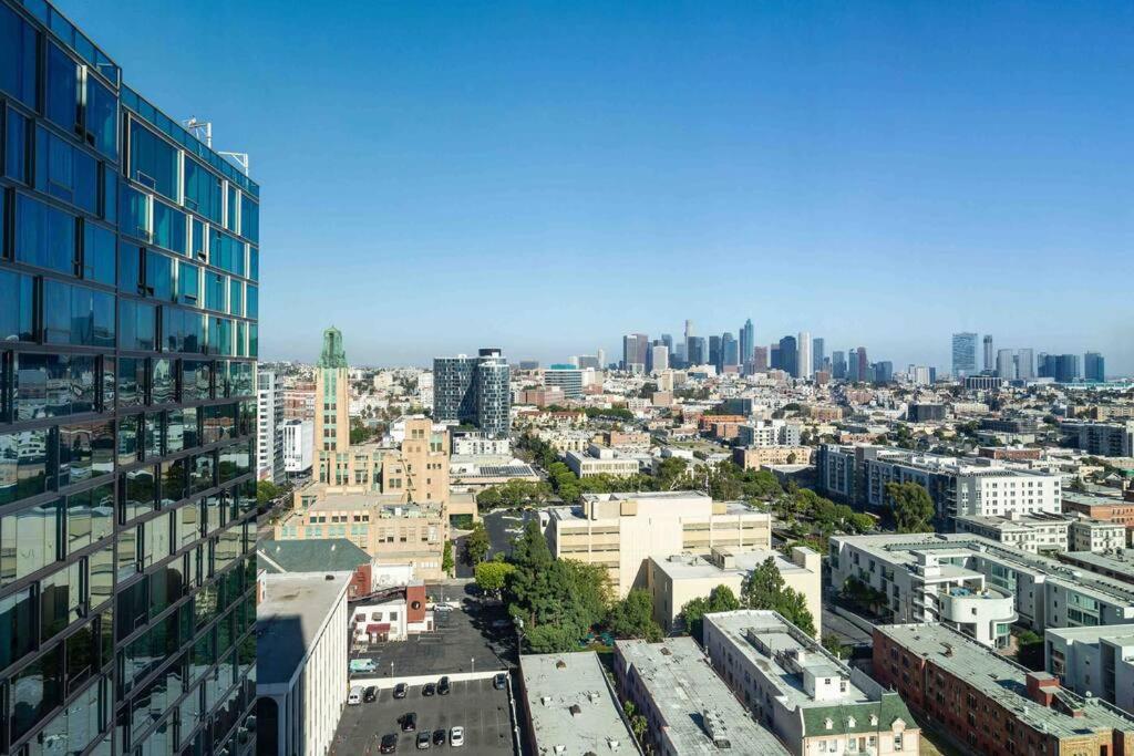Apartament Lovely Upscale High Rise Private Parking & Pool Los Angeles Zewnętrze zdjęcie